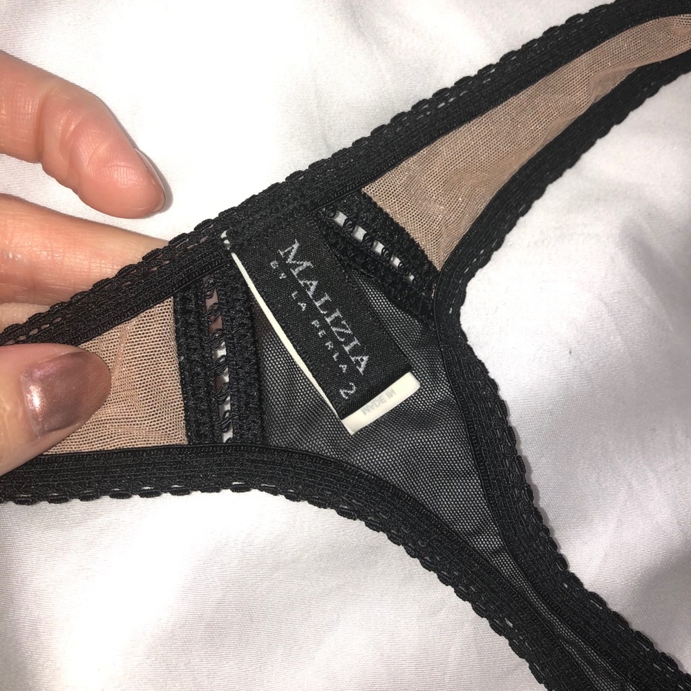 La Perla Set with Bra and Thong - Picture 9 of 11
